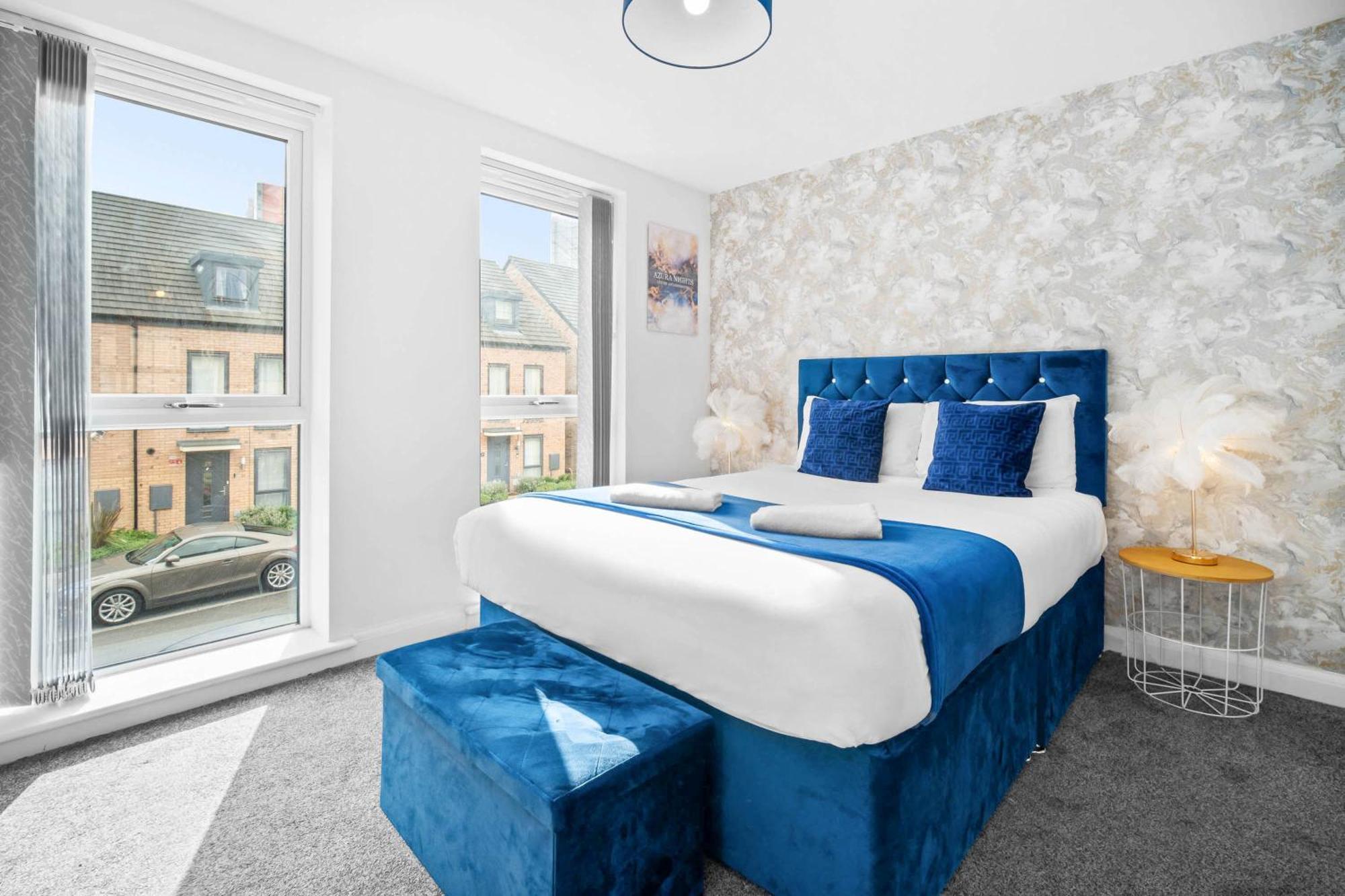 Luxury 4 Bed House With En-suite, Games Room, Bbq, On-site Parking By Azura Nights Holiday home